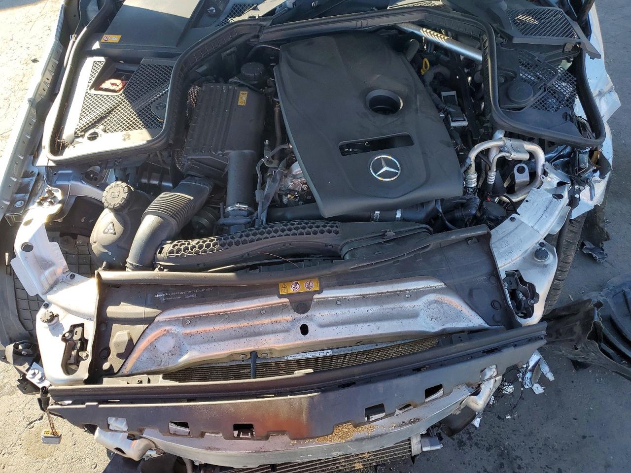 2015 MERCEDES-BENZ C 300 photo 31