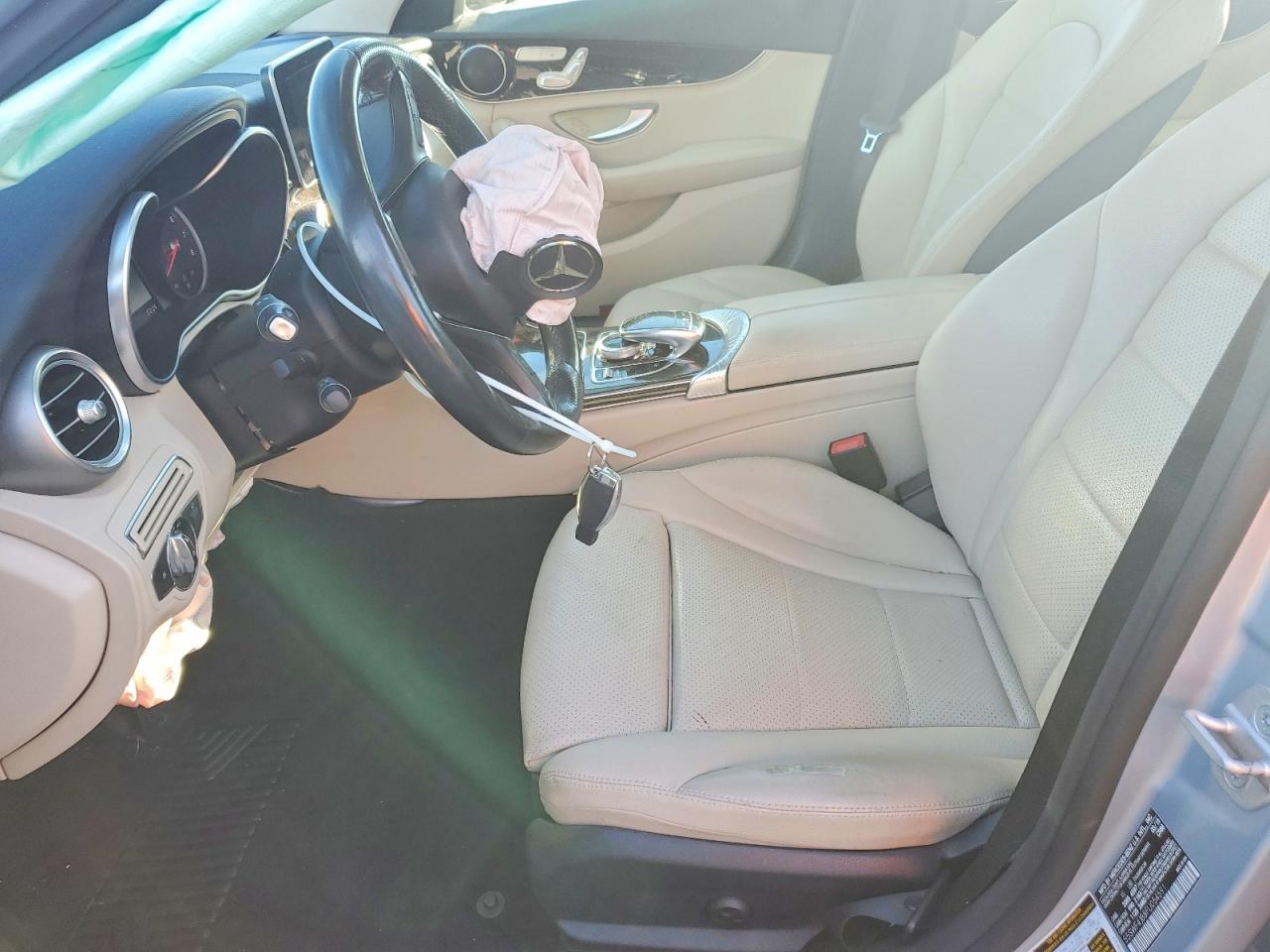 2015 MERCEDES-BENZ C 300 photo 19