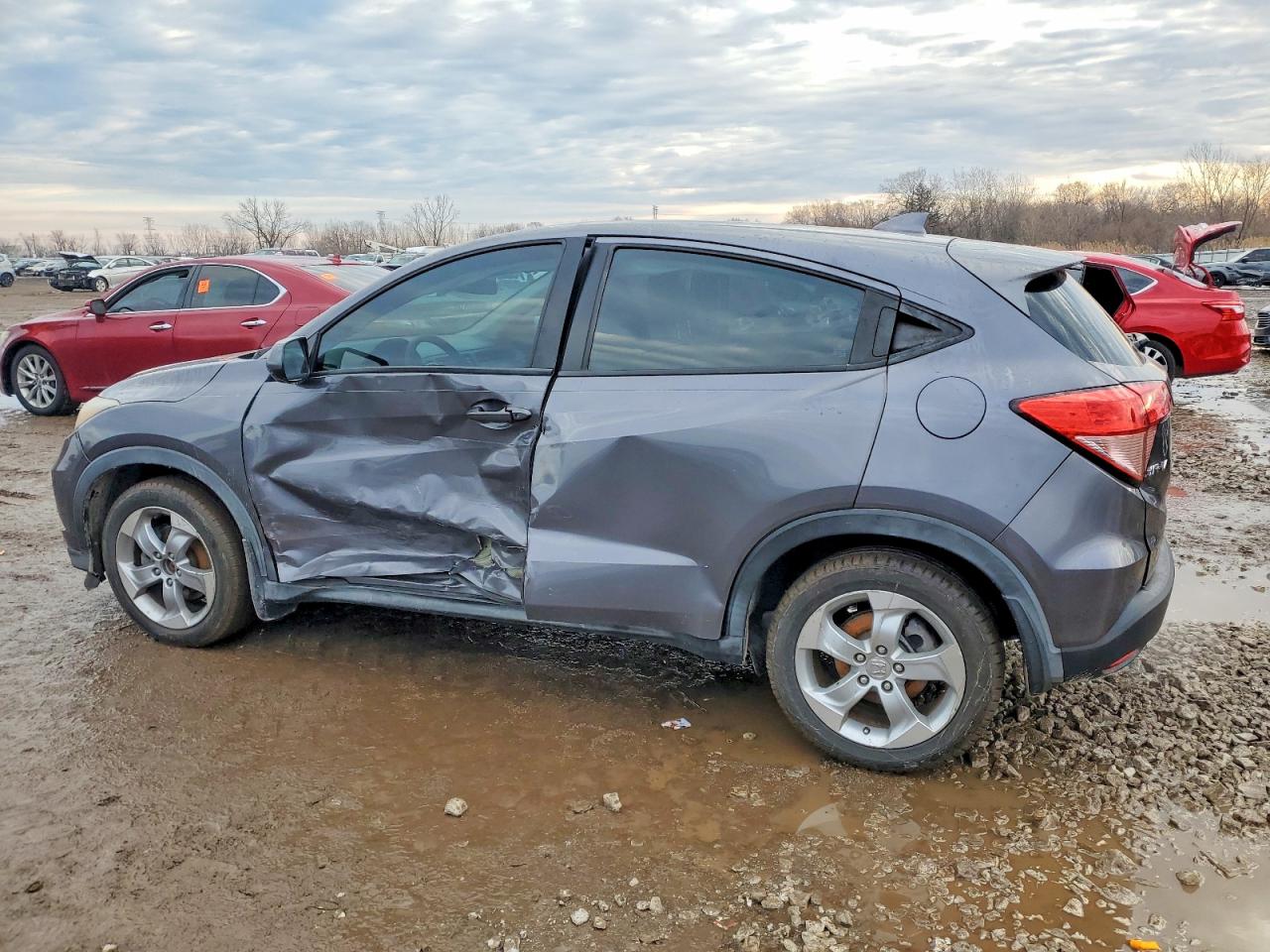 2016 HONDA HR-V LX photo 2