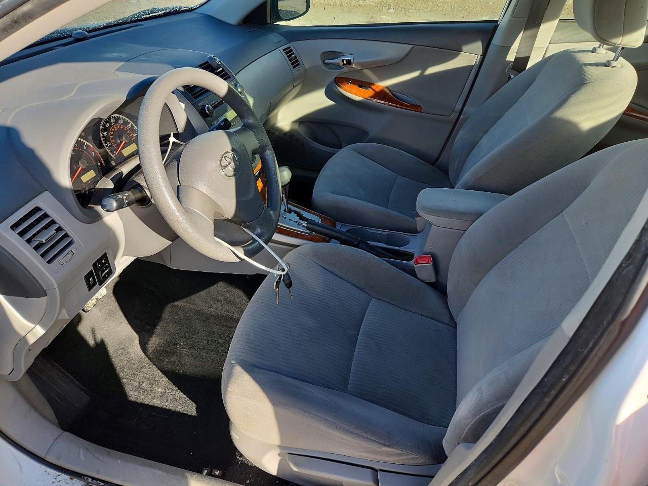 2010 TOYOTA COROLLA BASE photo 7
