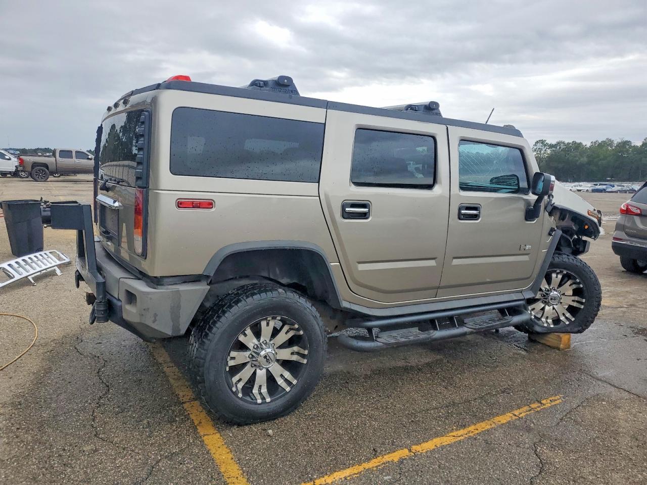 2003 HUMMER H2 photo 3