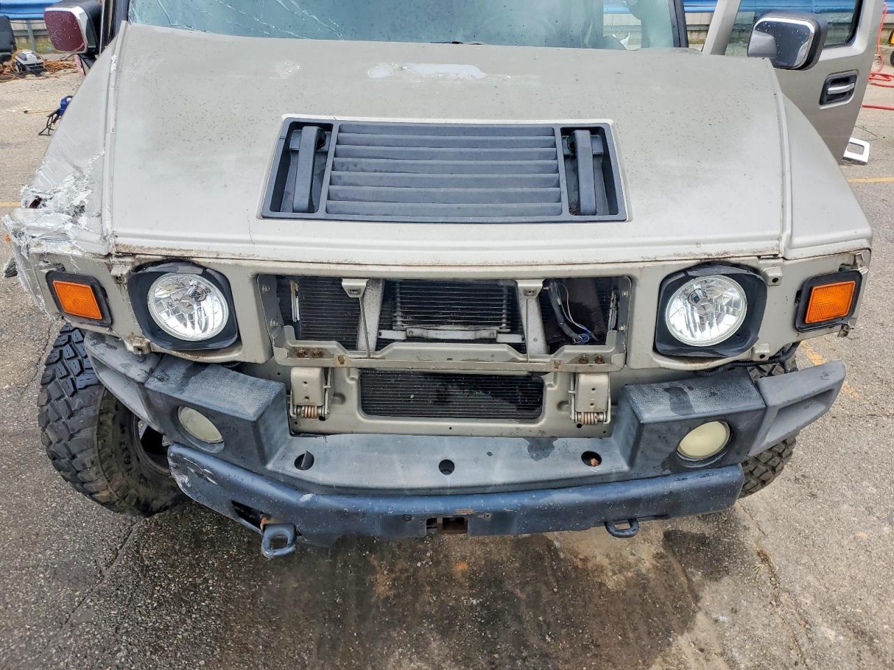 2003 HUMMER H2 photo 12