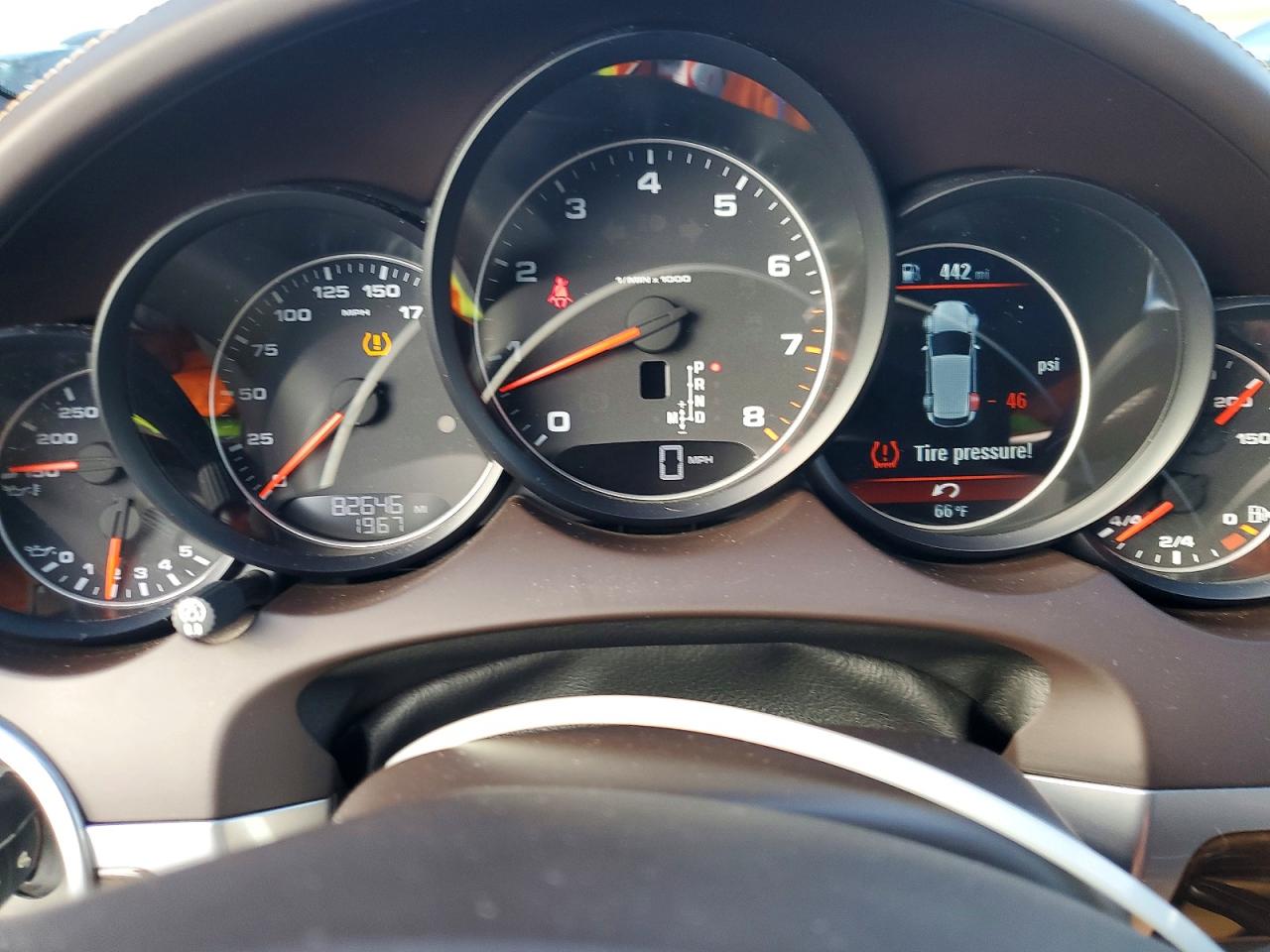 2013 PORSCHE CAYENNE photo 9