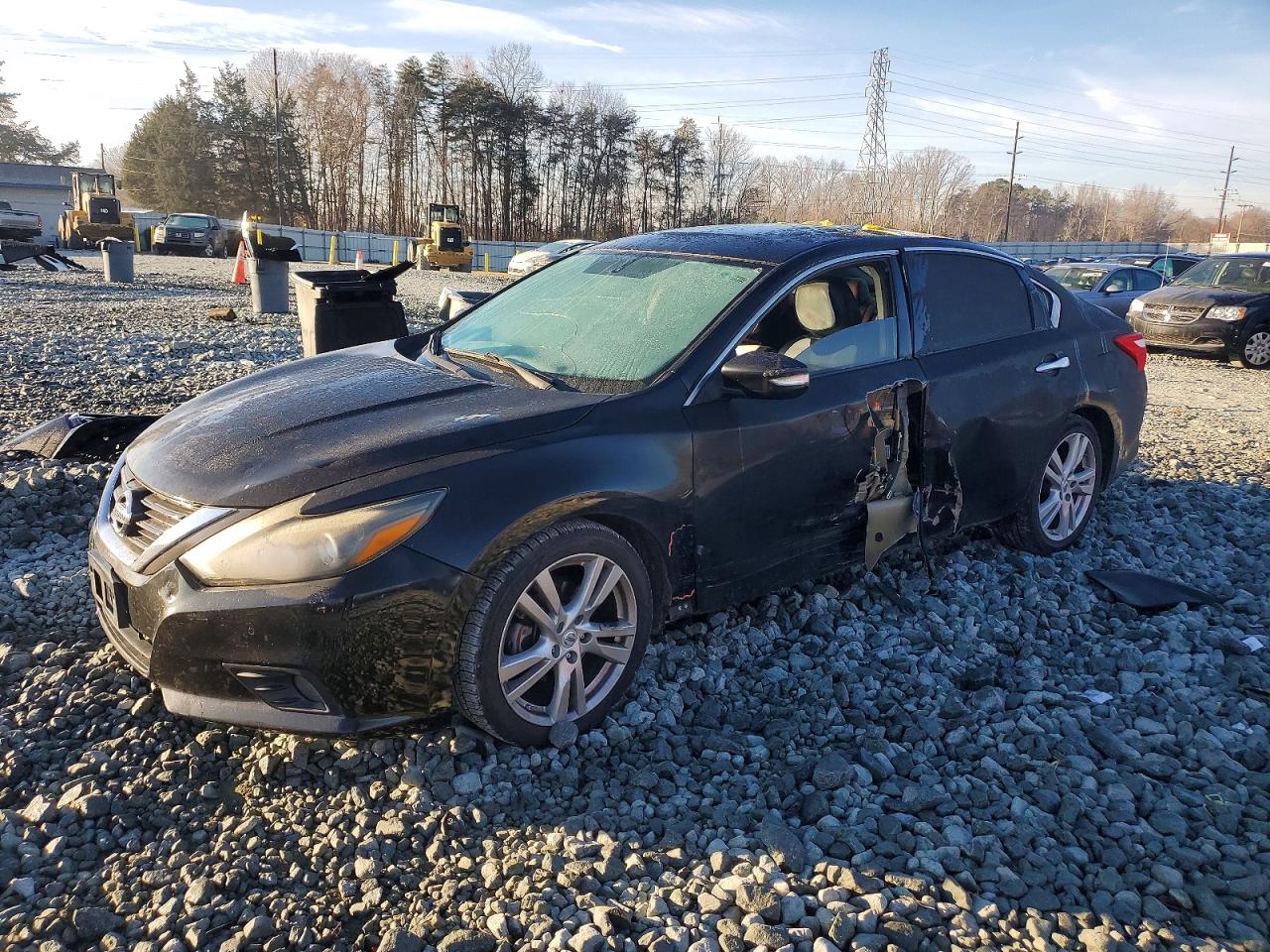 2017 NISSAN ALTIMA