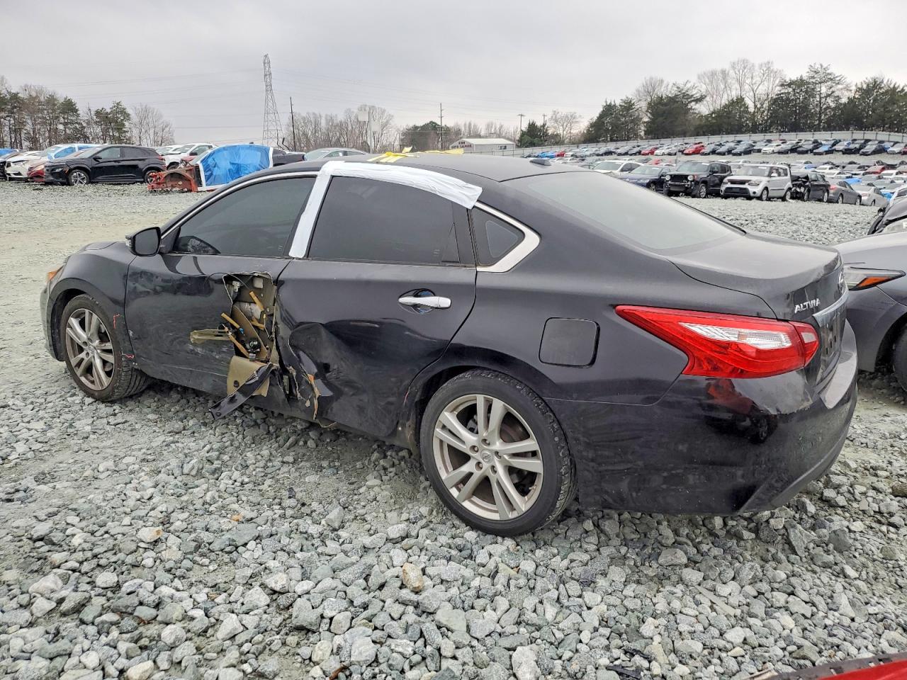 2017 NISSAN ALTIMA 3.5SL photo 2