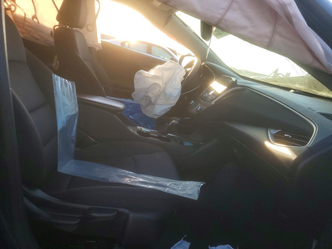 2022 CHEVROLET MALIBU LT photo 7