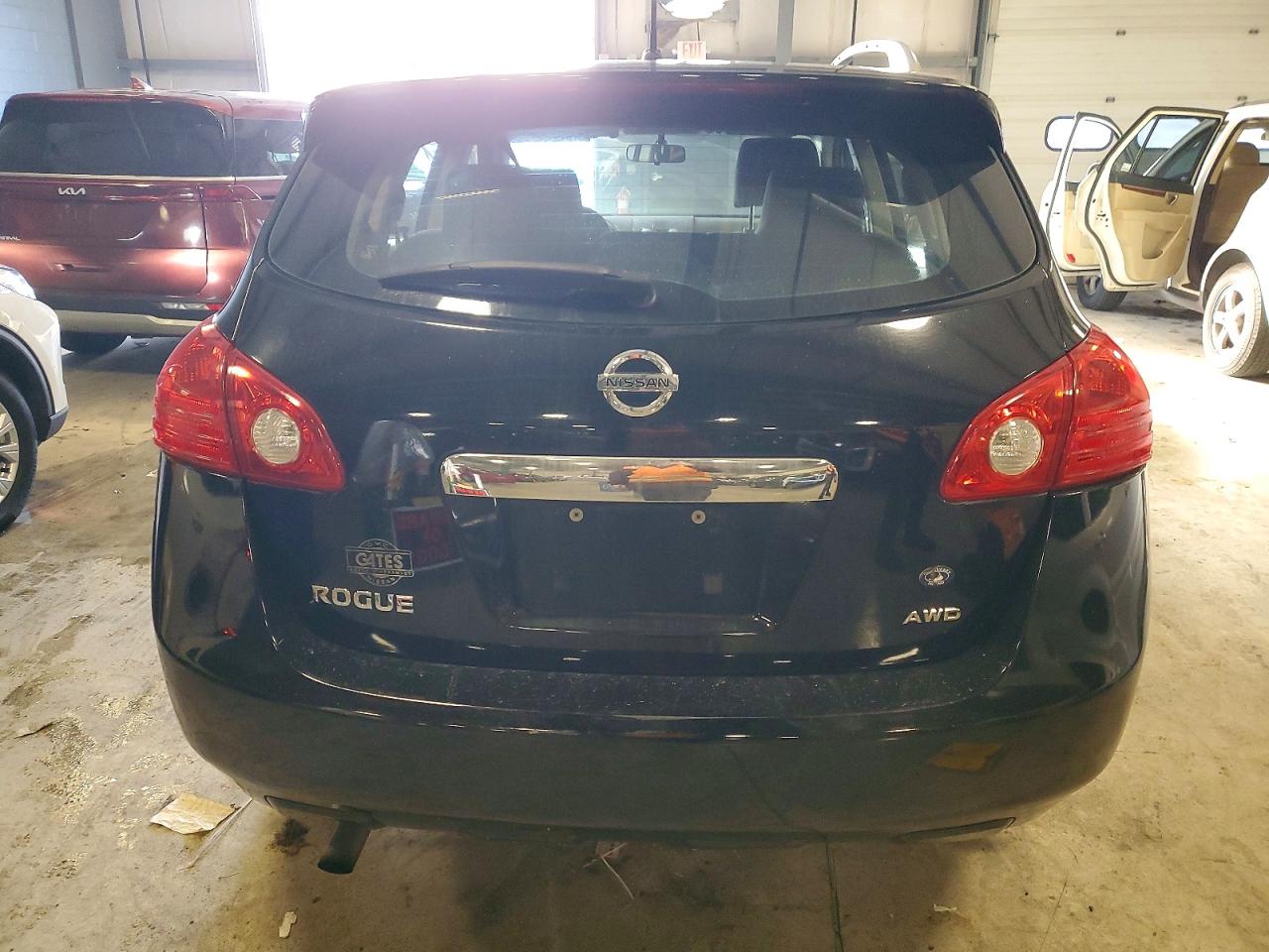 2011 NISSAN ROGUE S photo 11