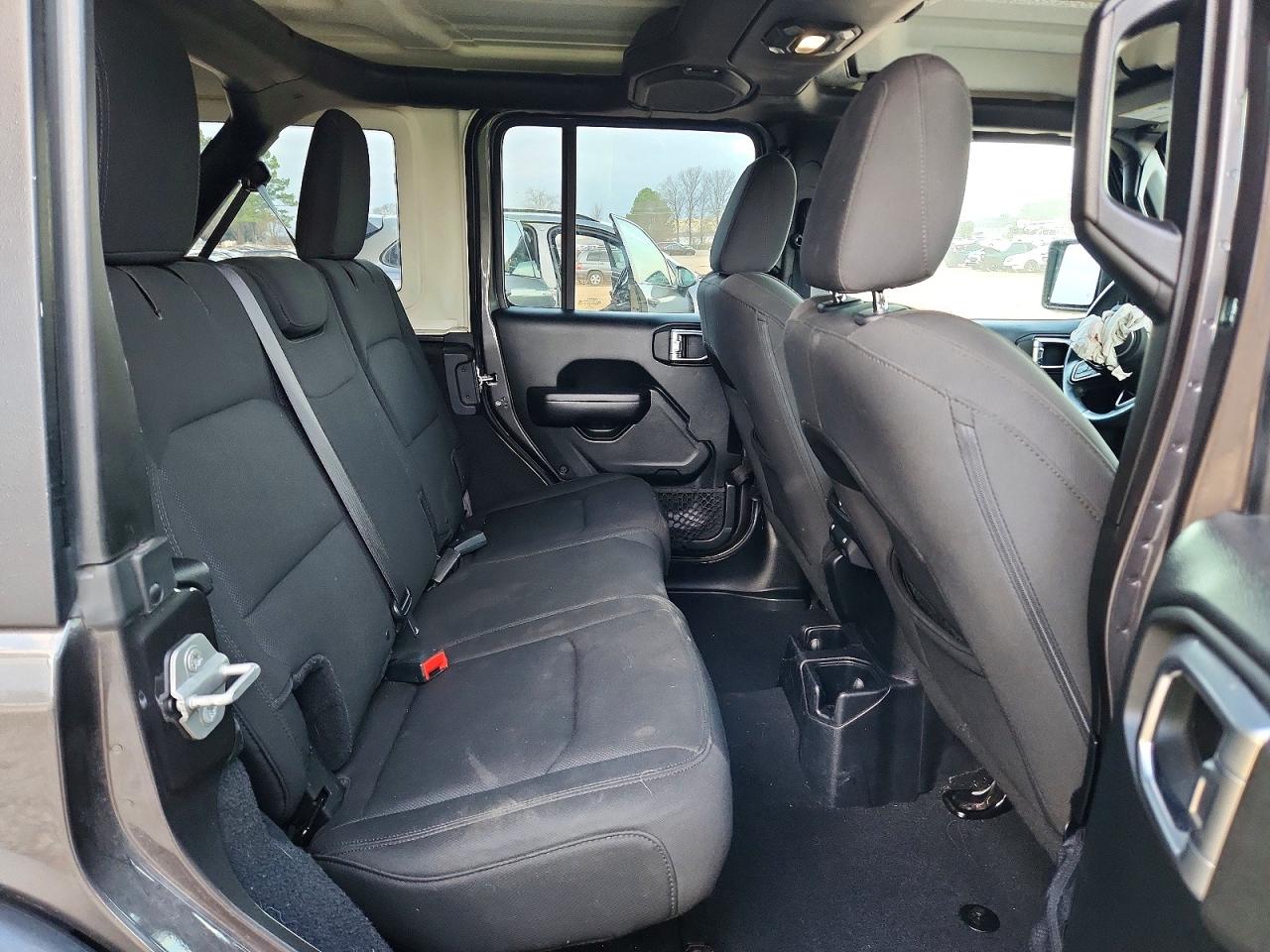 2018 JEEP WRANGLER UNLIMITED SPORT photo 10