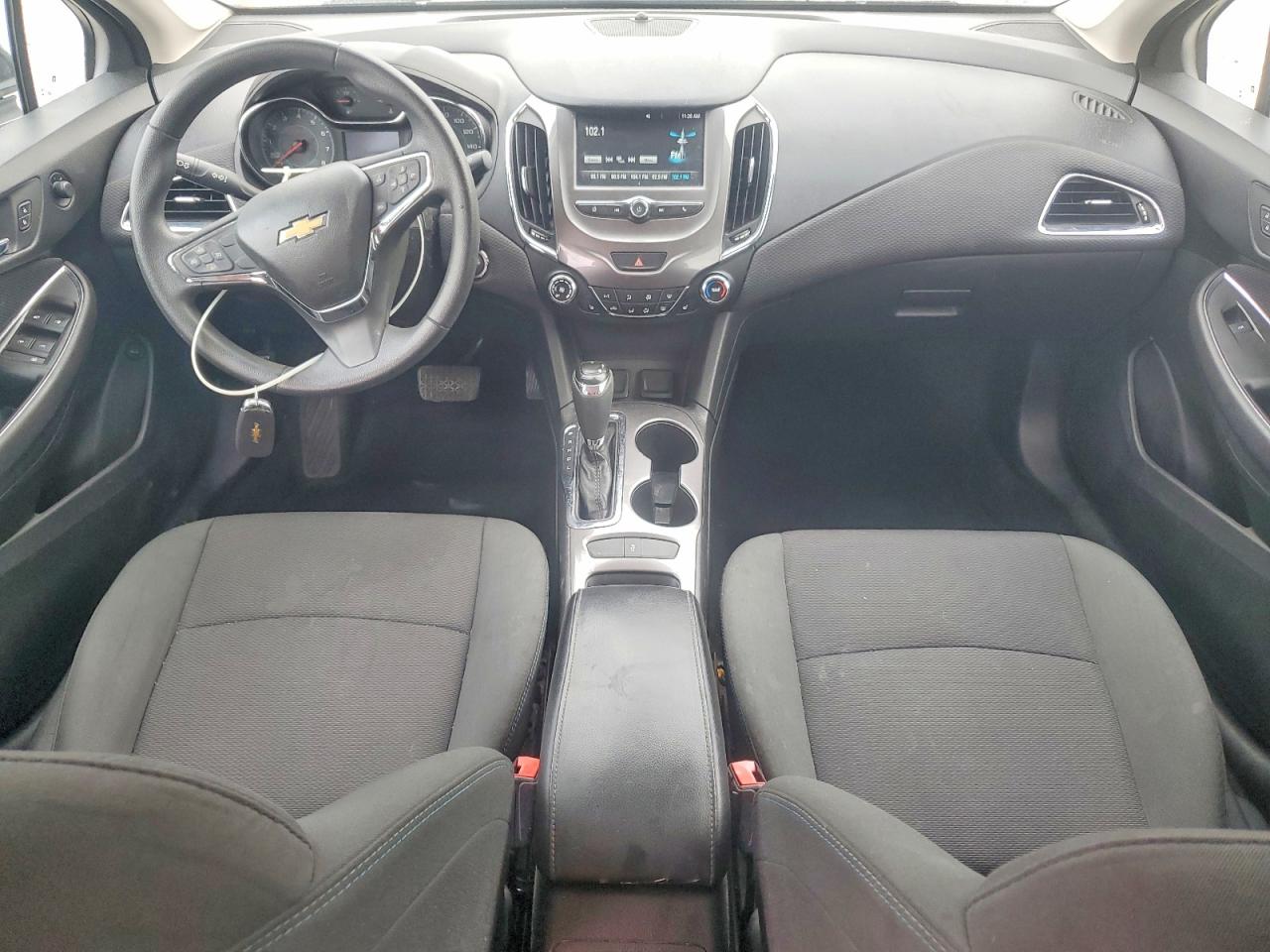 2017 CHEVROLET CRUZE LT photo 8