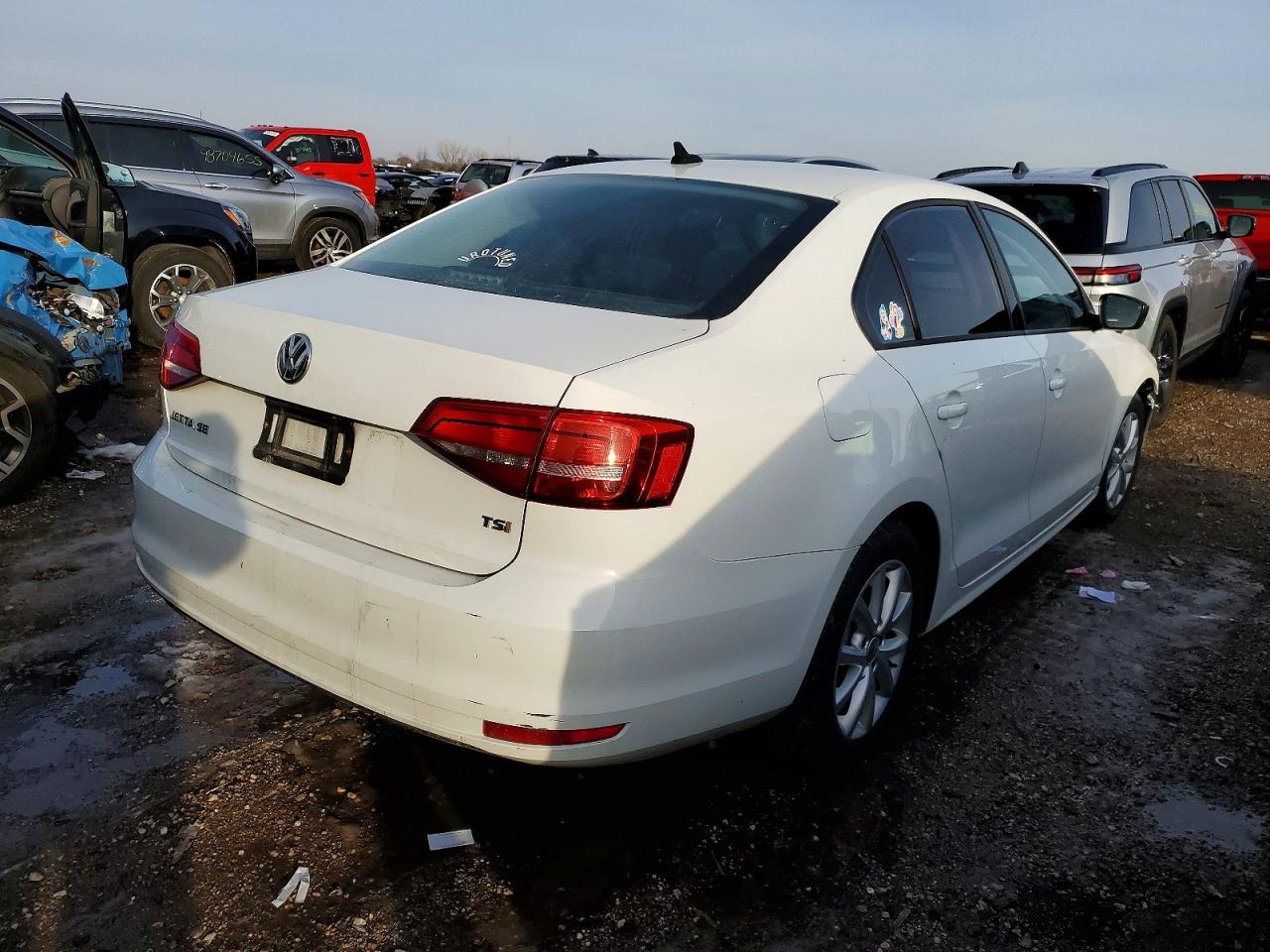 2015 VOLKSWAGEN JETTA SE photo 3