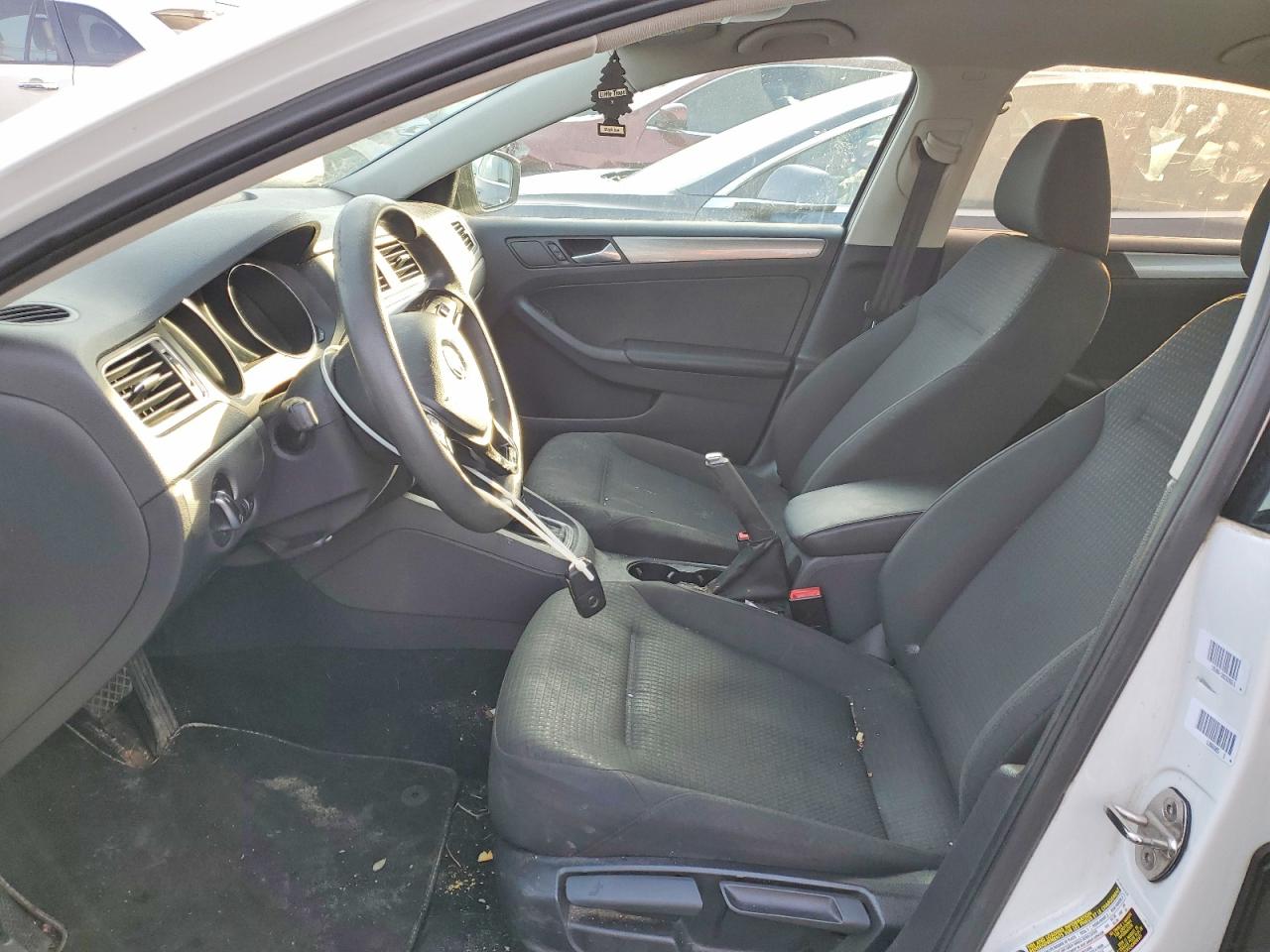 2015 VOLKSWAGEN JETTA SE photo 7