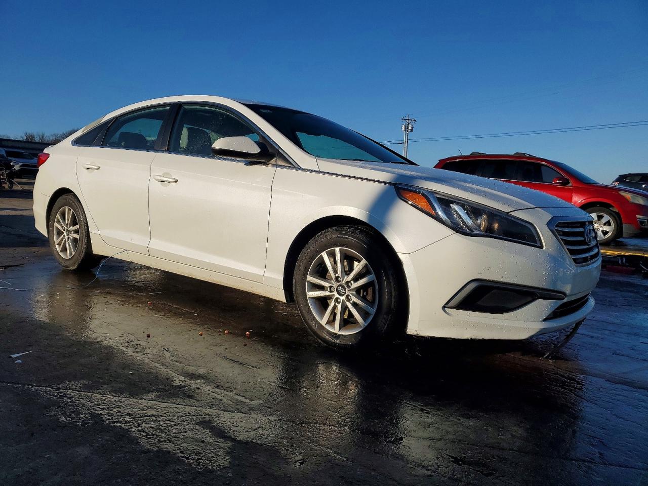 2017 HYUNDAI SONATA SE photo 4