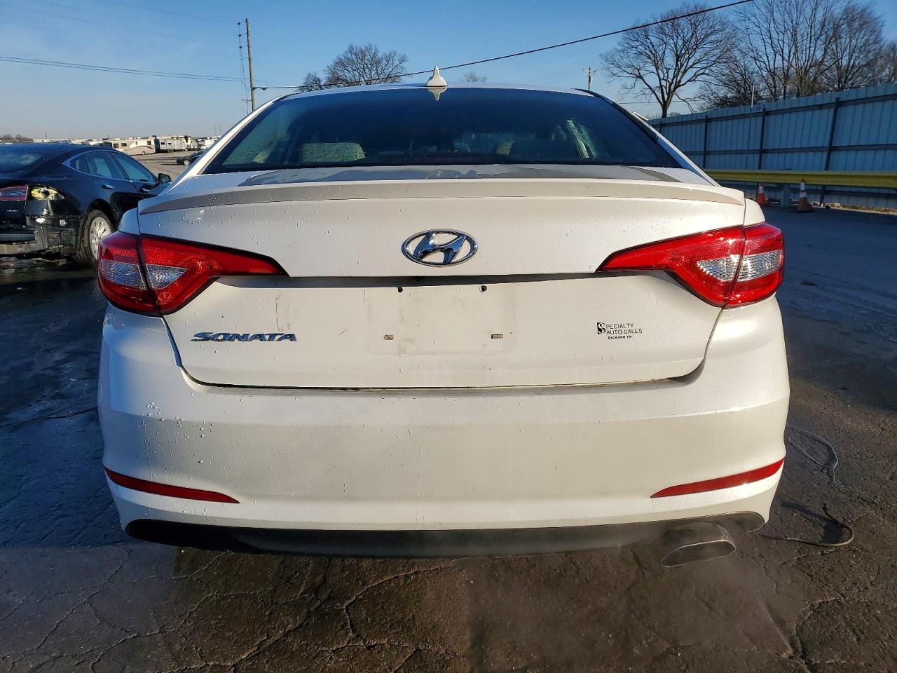 2017 HYUNDAI SONATA SE photo 6