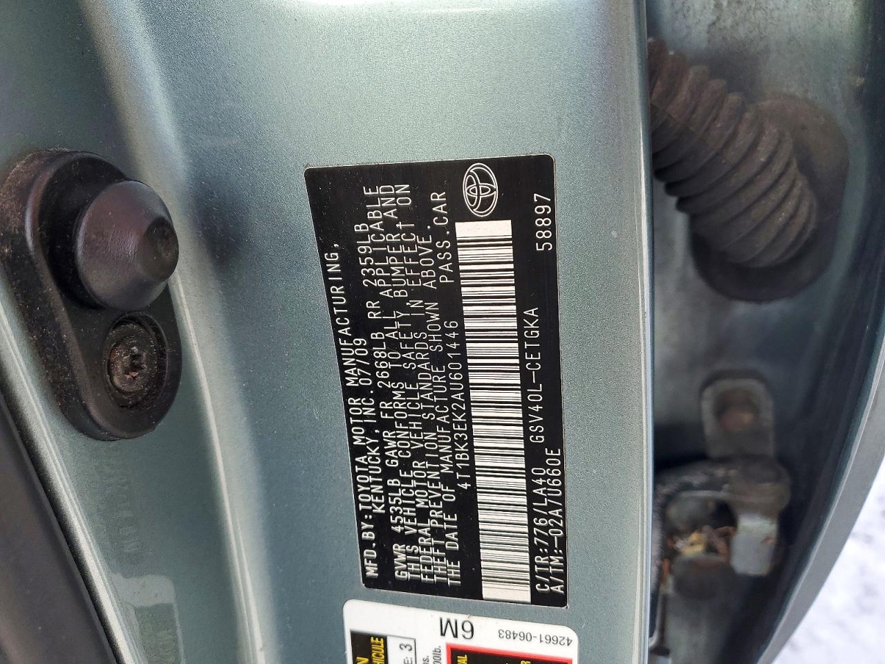 2010 TOYOTA CAMRY SE photo 12