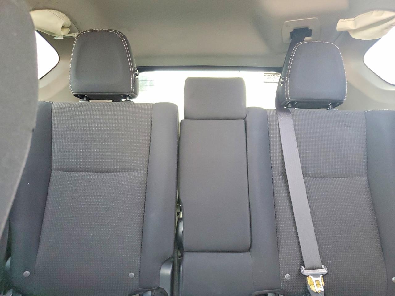 2017 TOYOTA RAV4 XLE photo 10
