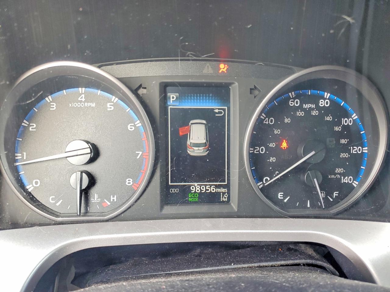 2017 TOYOTA RAV4 XLE photo 9