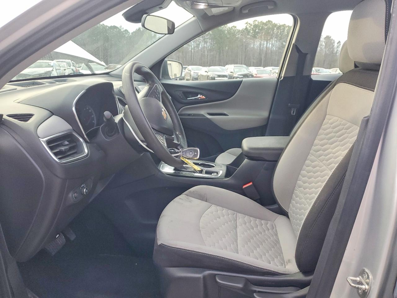 2020 CHEVROLET EQUINOX LS photo 7