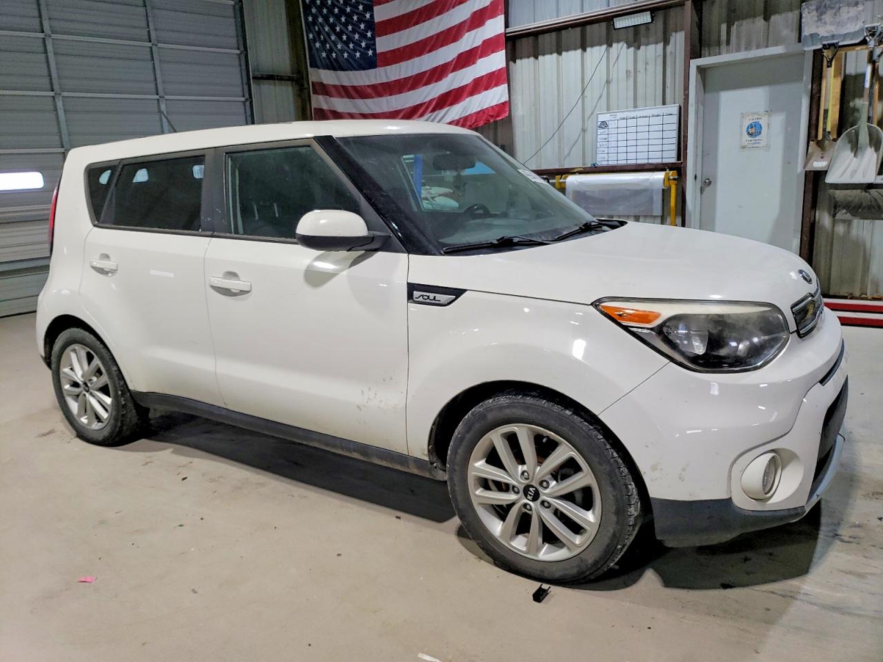 2018 KIA SOUL + photo 4