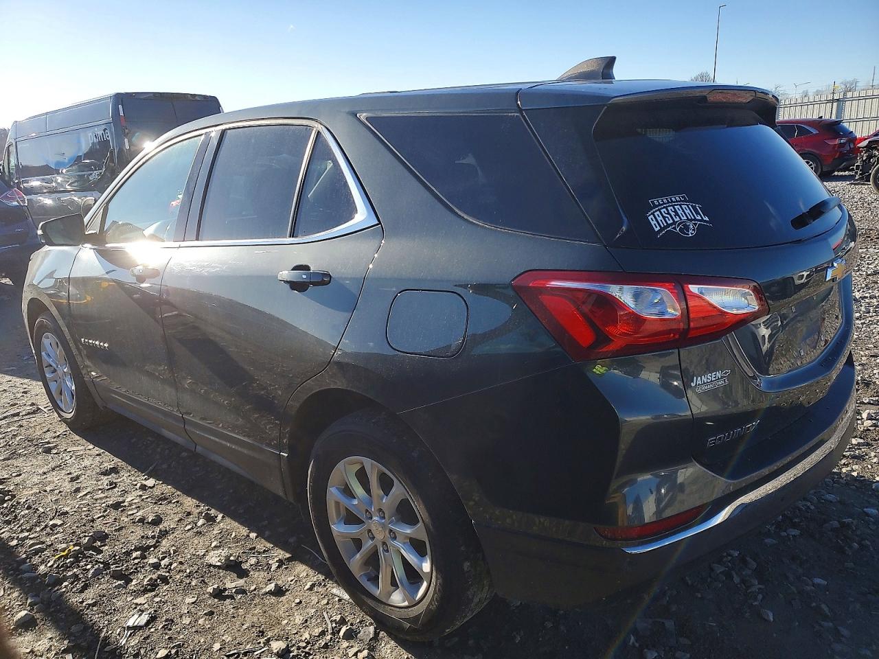 2018 CHEVROLET EQUINOX LT photo 2