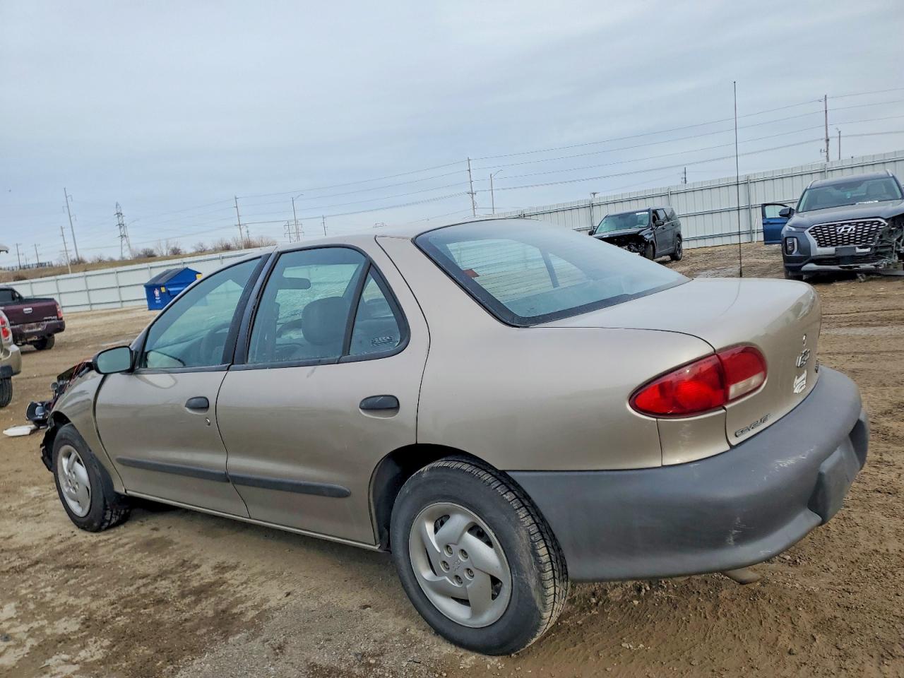 1997 CHEVROLET CAVALIER photo 2