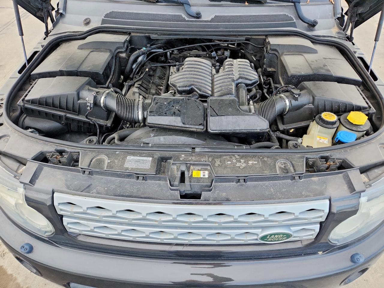 2013 LAND ROVER LR4 HSE photo 12