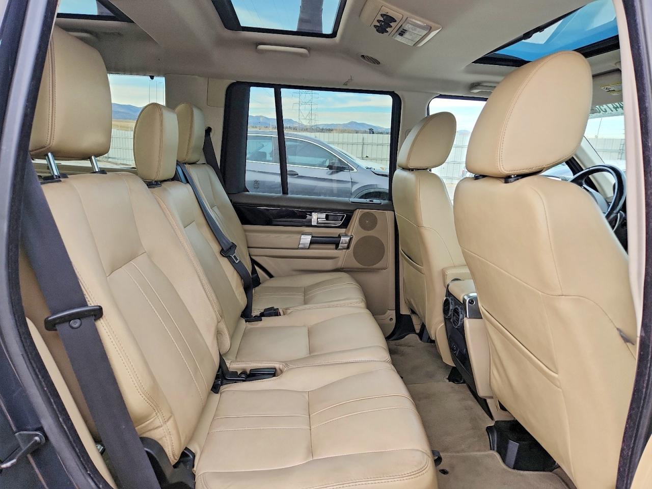 2013 LAND ROVER LR4 HSE photo 11