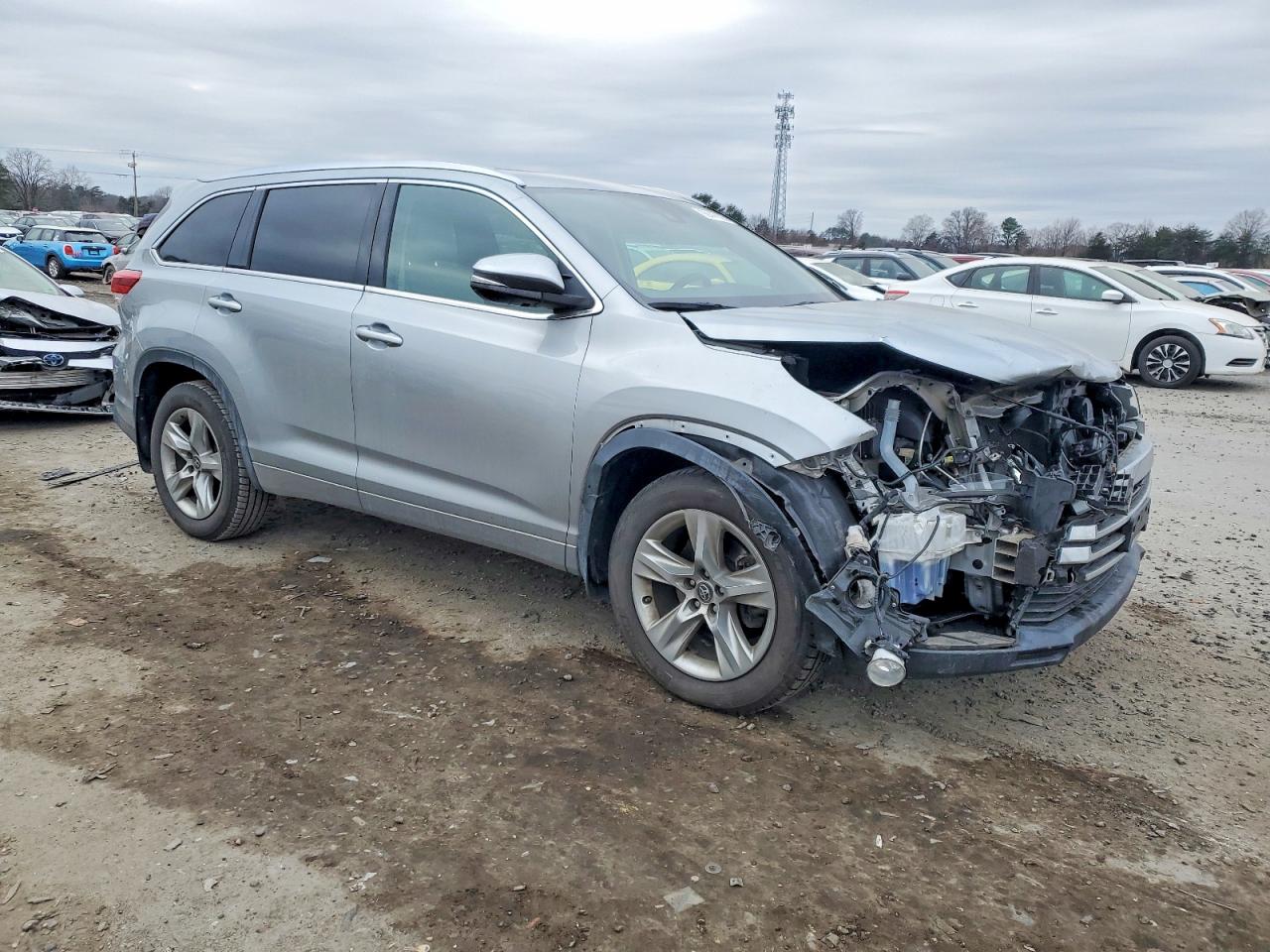 2017 TOYOTA HIGHLANDER LIMITED photo 4