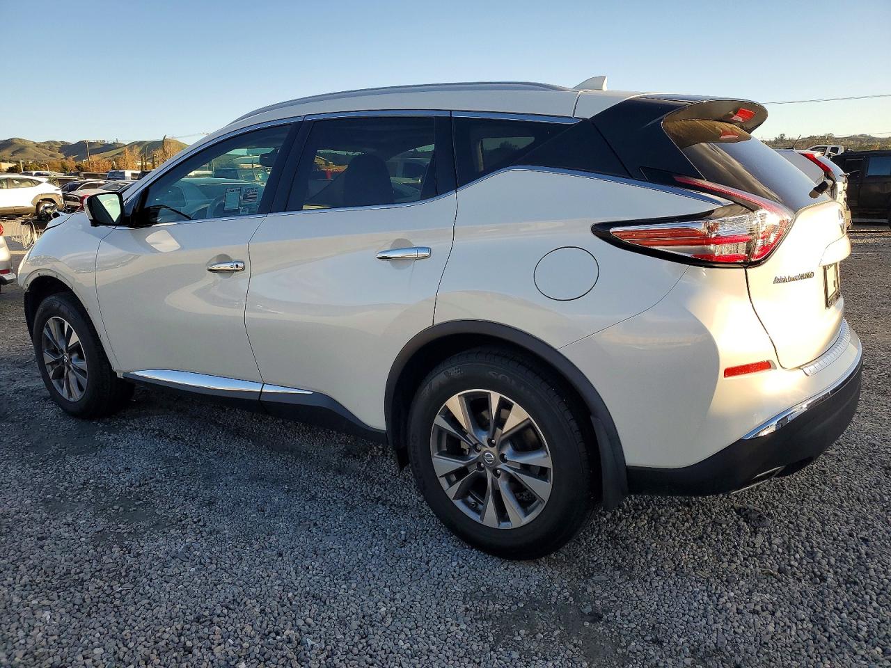 2017 NISSAN MURANO S photo 2