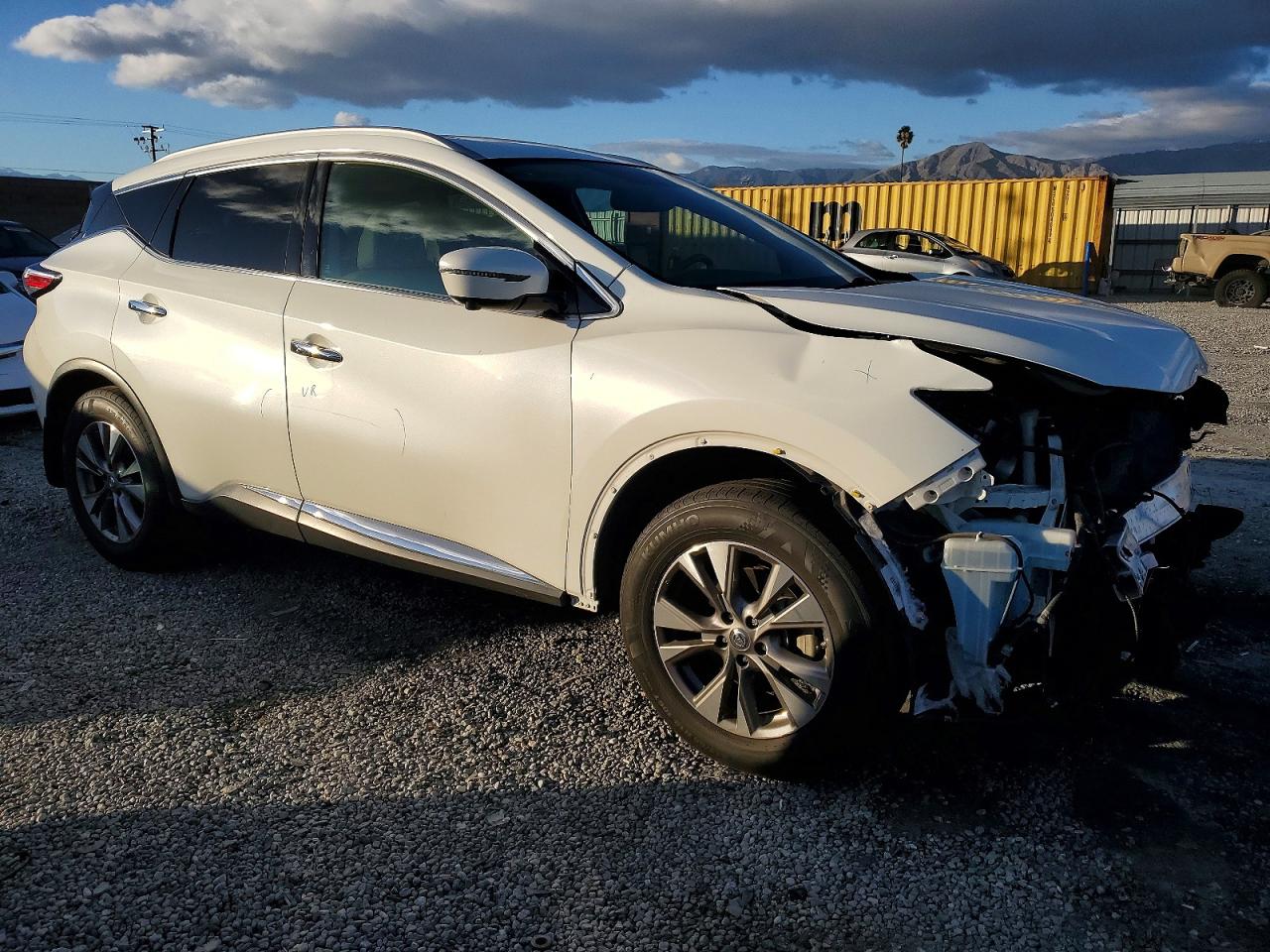 2017 NISSAN MURANO S photo 4