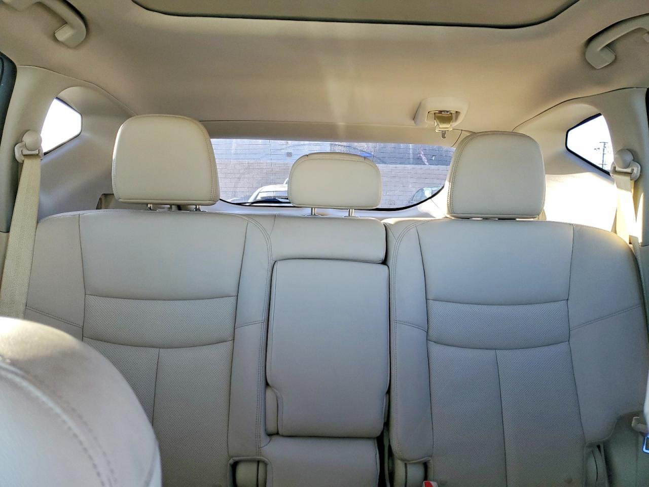 2017 NISSAN MURANO S photo 10