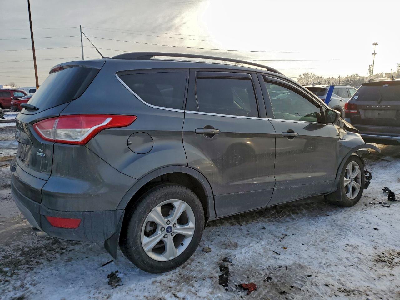 2016 FORD ESCAPE SE photo 3