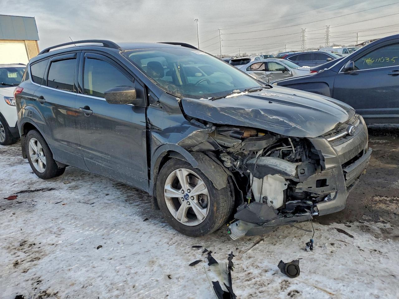 2016 FORD ESCAPE SE photo 4
