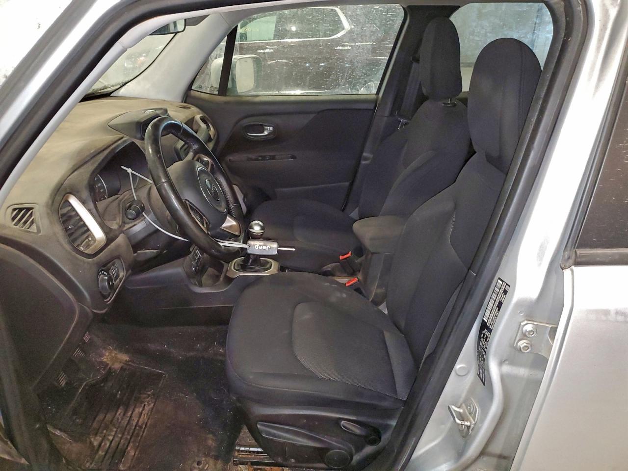 2015 JEEP RENEGADE LATITUDE photo 7