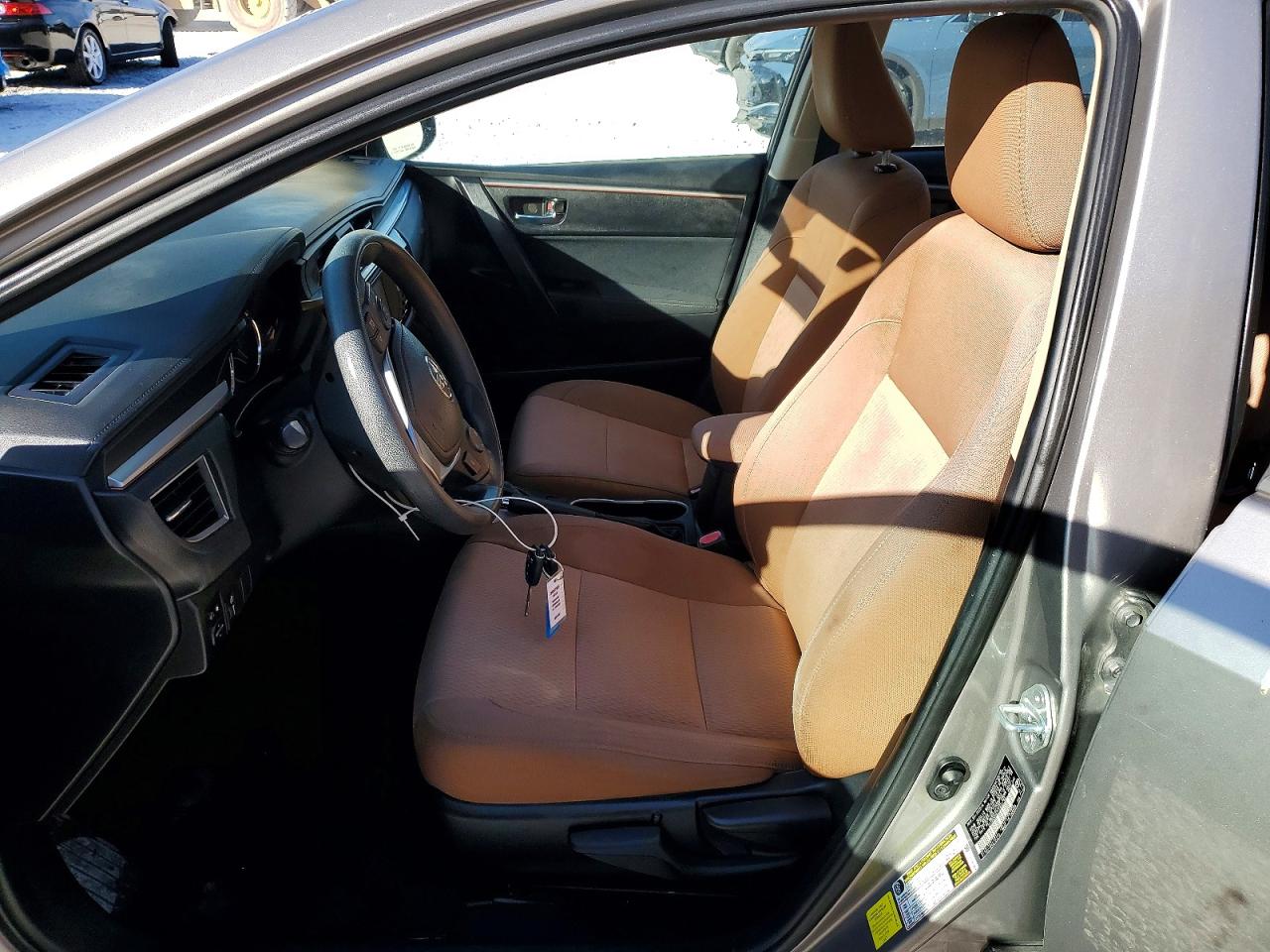 2015 TOYOTA COROLLA LE photo 7