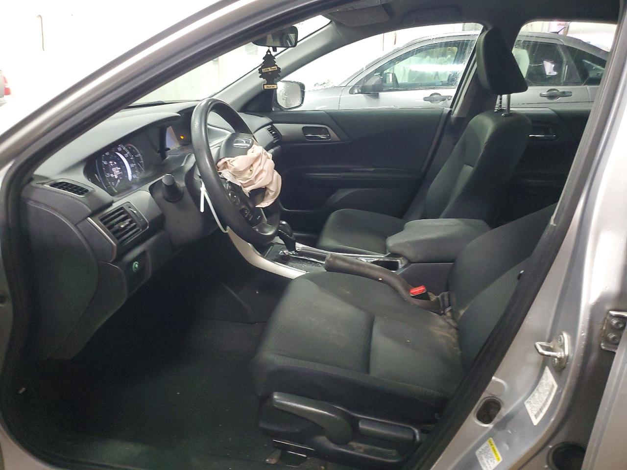 2015 HONDA ACCORD LX photo 7