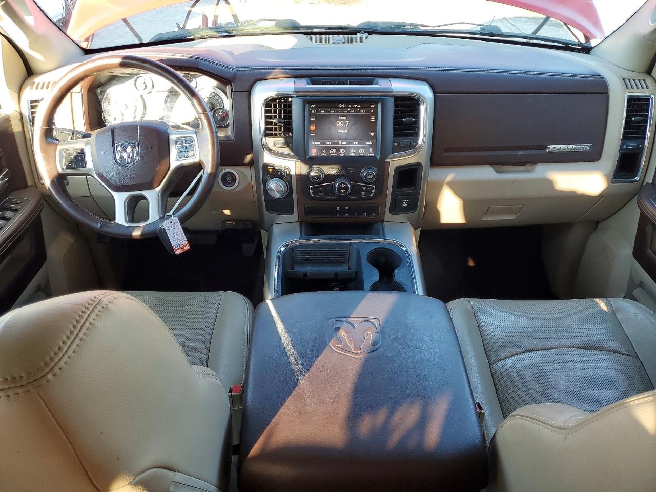 2016 RAM 1500 LARAMIE photo 8