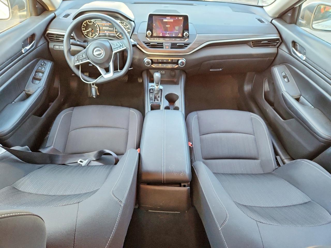 2025 NISSAN ALTIMA SV photo 8