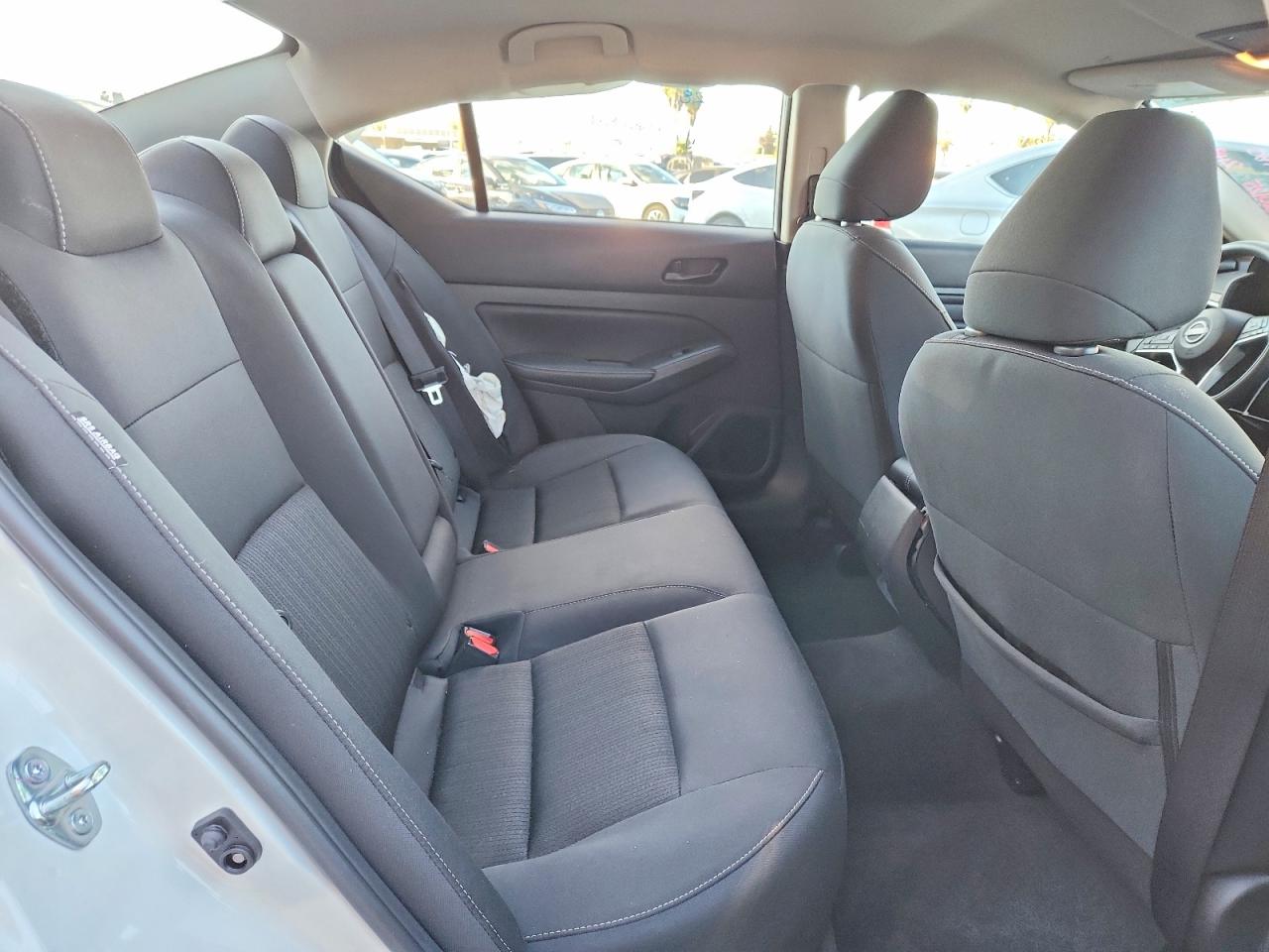 2025 NISSAN ALTIMA SV photo 10