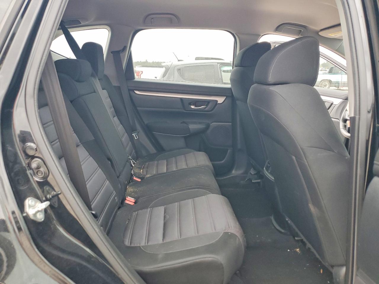 2017 HONDA CR-V LX photo 10