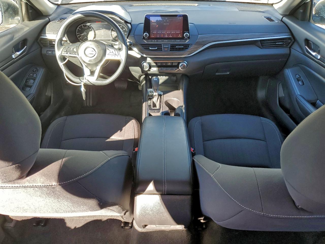 2025 NISSAN ALTIMA SV photo 8