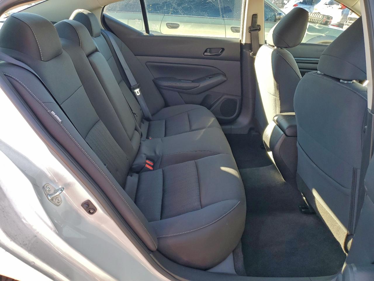 2025 NISSAN ALTIMA SV photo 10
