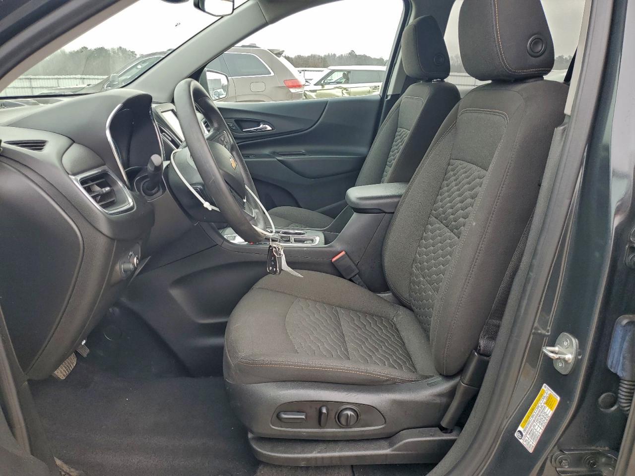 2020 CHEVROLET EQUINOX LT photo 7