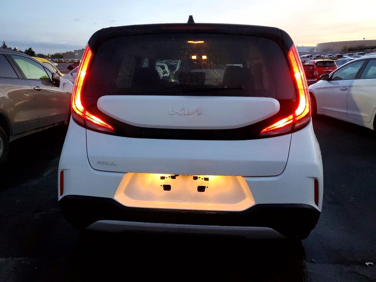 2025 KIA SOUL LX photo 6