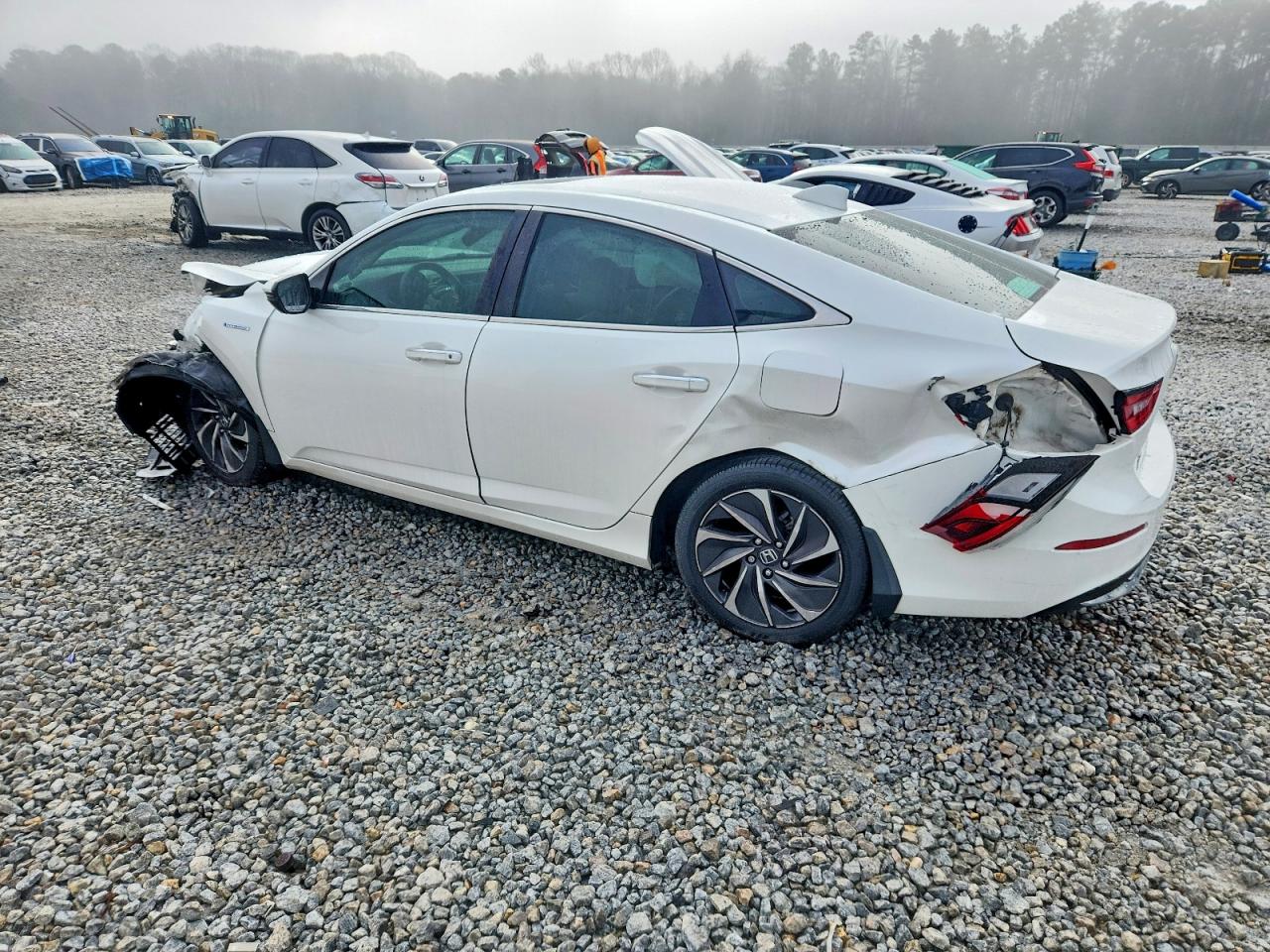 2019 HONDA INSIGHT TOURING photo 2