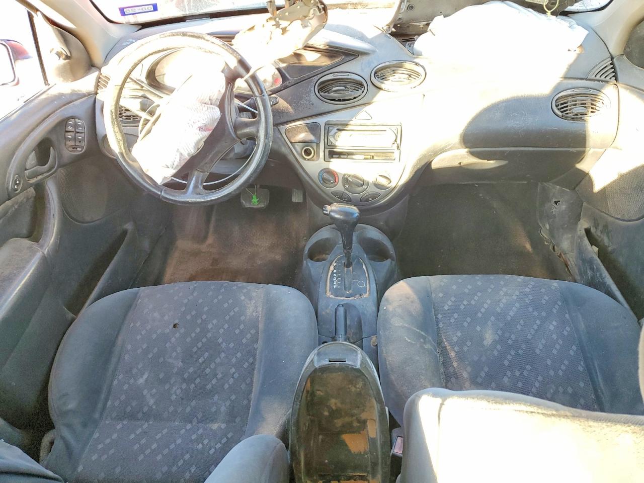 2001 FORD FOCUS SE photo 8