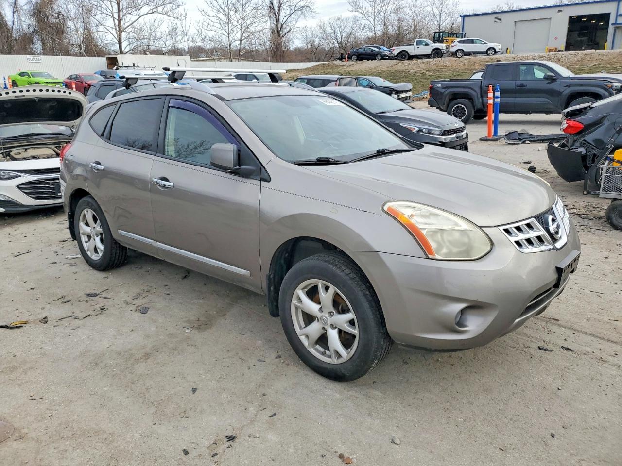 2011 NISSAN ROGUE S photo 4