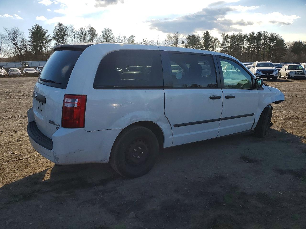 2010 DODGE GRAND CARAVAN C/V photo 3