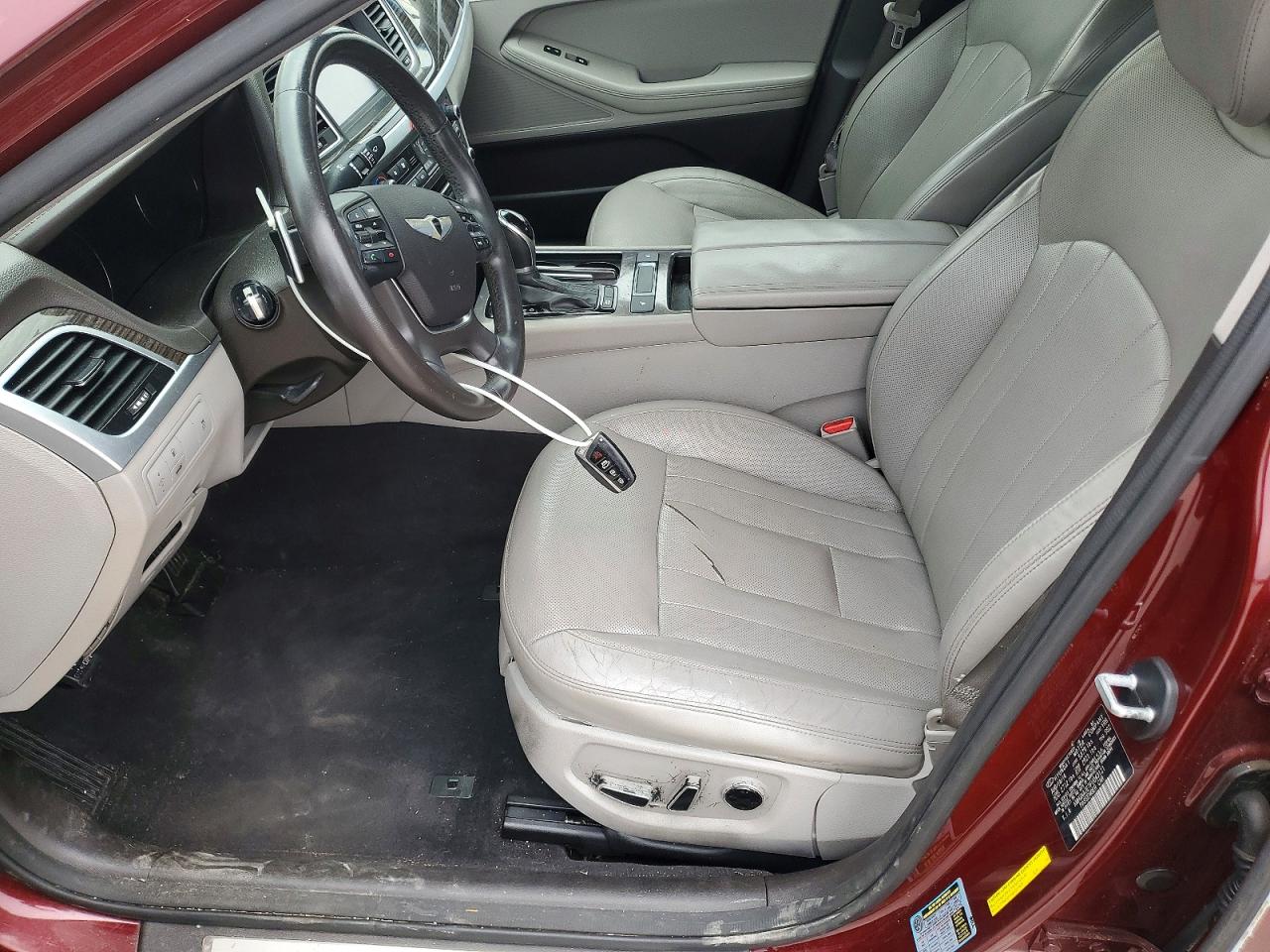 2015 HYUNDAI GENESIS 3.8L photo 7