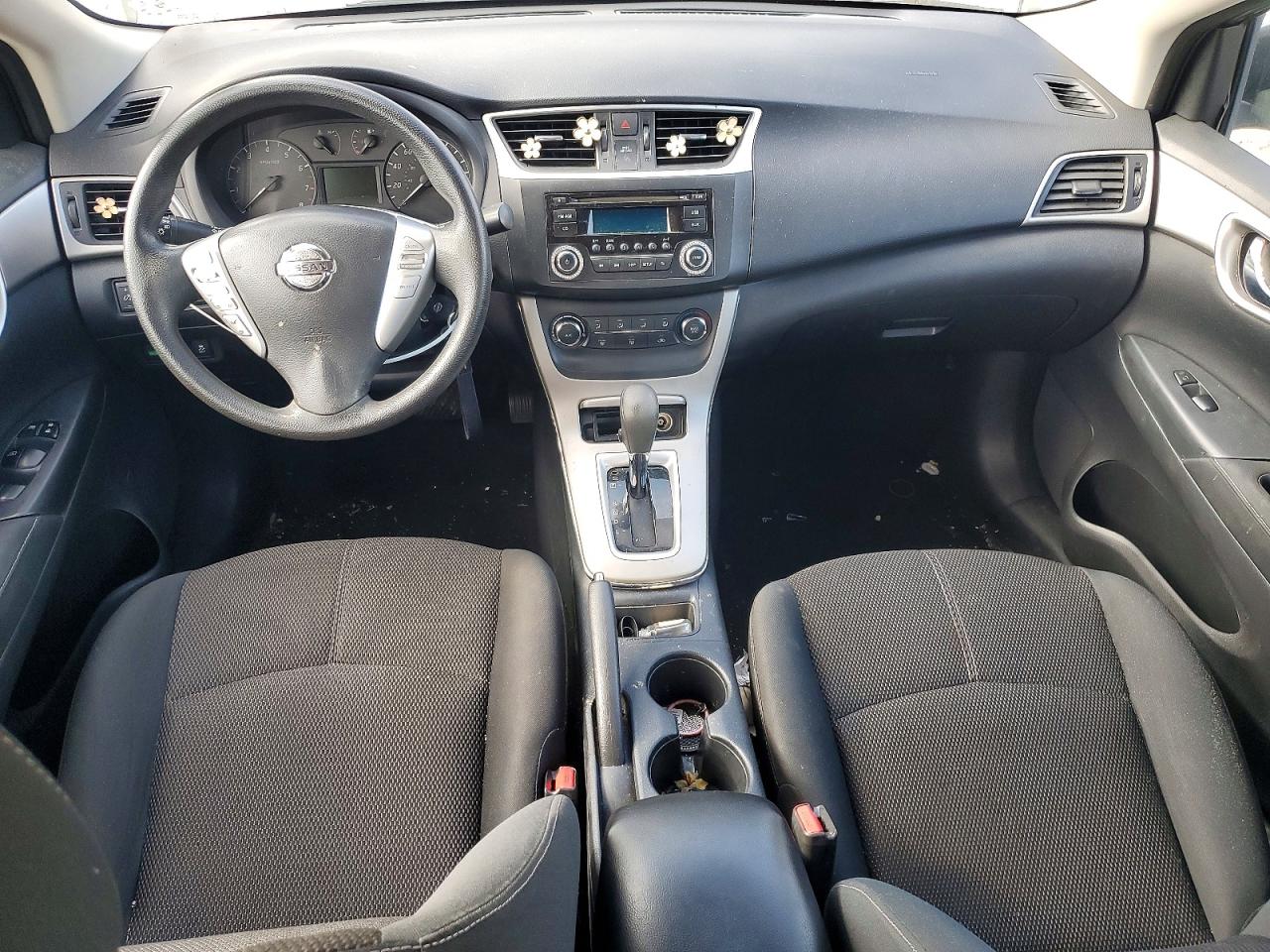 2015 NISSAN SENTRA S photo 8