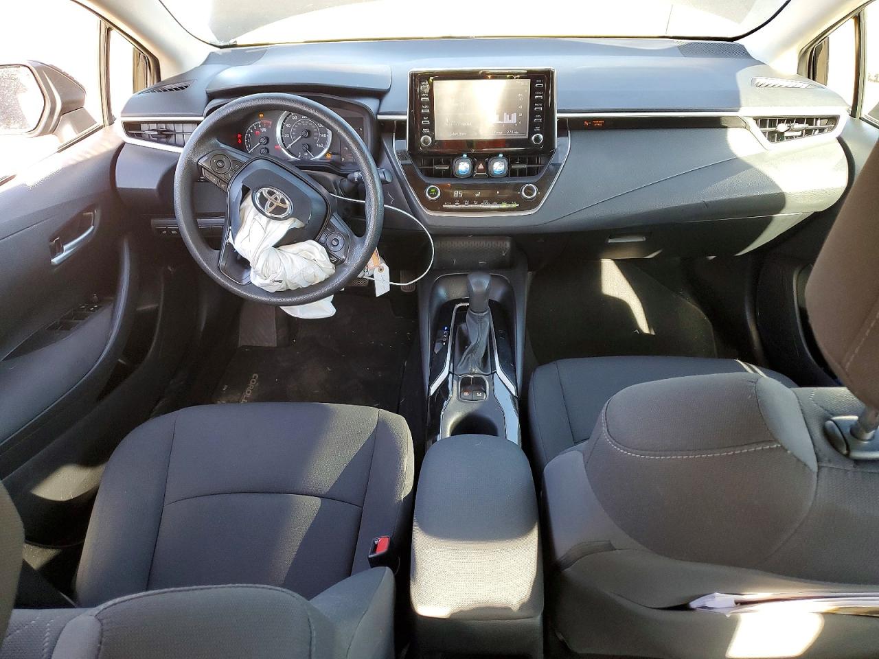 2020 TOYOTA COROLLA LE photo 22